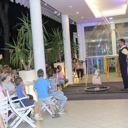 Mondial Hotel Cervia Exterior photo